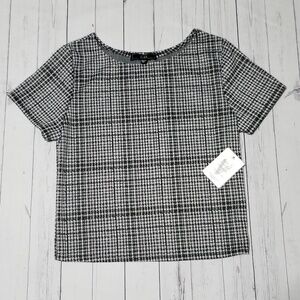 VIBE Sportswear Houndstooth Crop Top